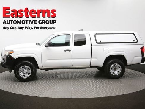Used 2020 Toyota Tacoma SR image 57