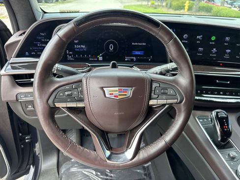 Certified 2024 Cadillac Escalade Sport Platinum w/ Heavy-Duty Trailer Package AWD/4WD image 15