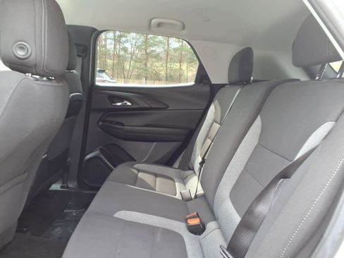 Used 2023 Chevrolet TrailBlazer LT image 9