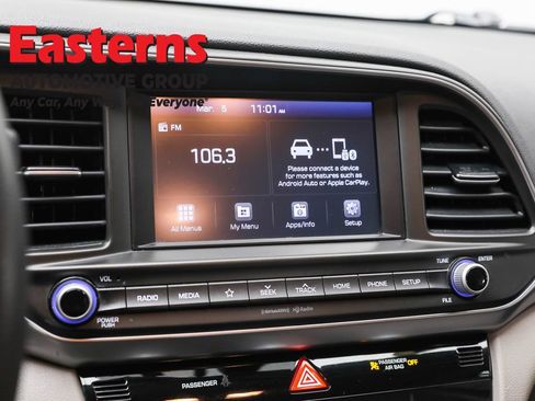 Used 2020 Hyundai Elantra SEL image 19