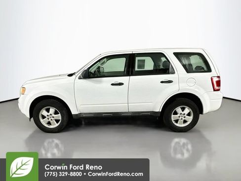 Used 2010 Ford Escape XLS AWD/4WD image 4