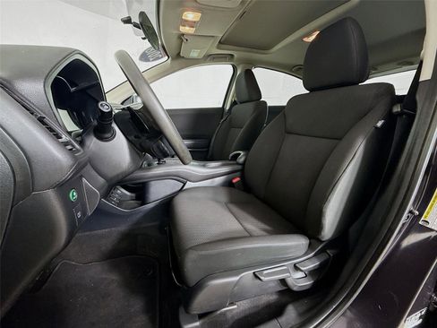Used 2018 Honda HR-V EX image 21