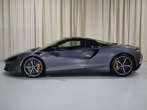 New 2025 McLaren Artura Spider image 4