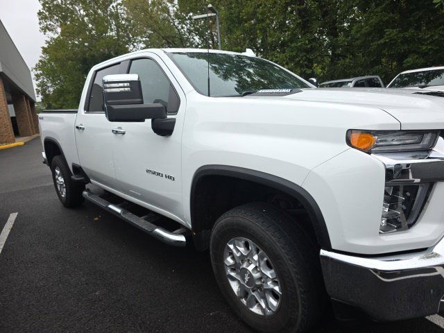 Used 2020 Chevrolet Silverado 2500 LTZ AWD/4WD image 3