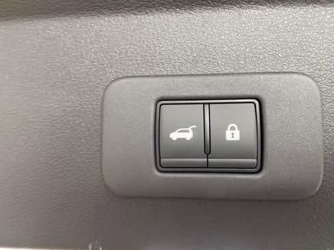 New 2026 Nissan Leaf Platinum+ FWD image 12