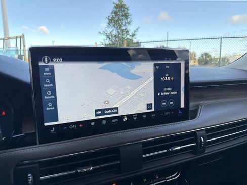 Used 2023 Lincoln Corsair Reserve w/ Equipment Group 202A image 23