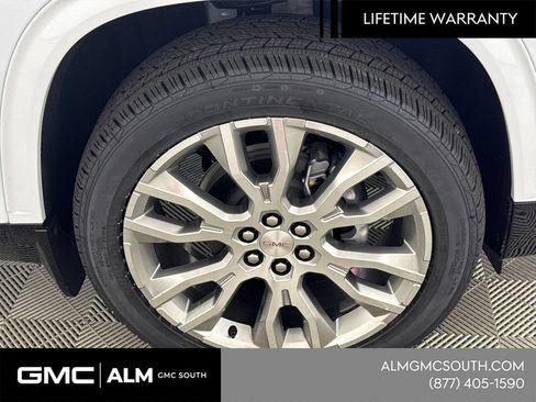 New 2026 GMC Acadia Denali w/ Super Cruise Package FWD image 14