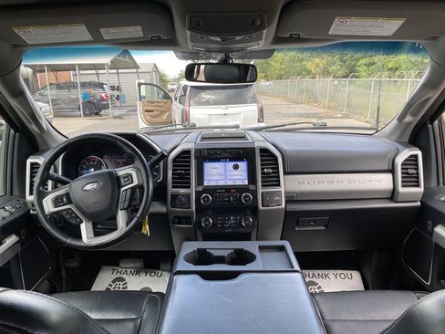 Used 2019 Ford F250 Lariat image 22