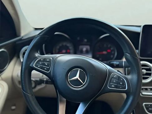 Used 2016 Mercedes-Benz C 300 Sedan w/ Surround View Package image 31