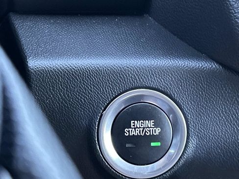 Used 2024 GMC Terrain SLE FWD image 35