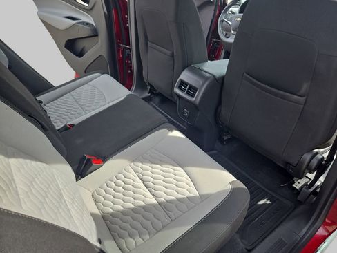 Used 2020 Chevrolet Equinox LT image 12