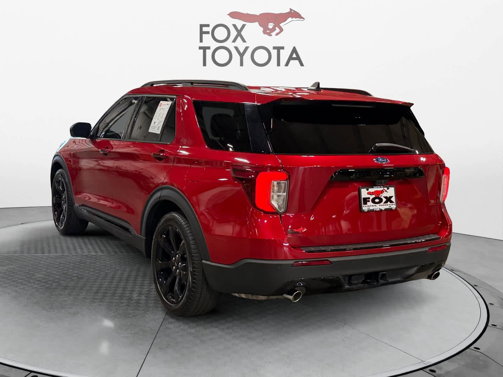 Used 2023 Ford Explorer ST-Line w/ Class IV Trailer Tow Package RWD image 4