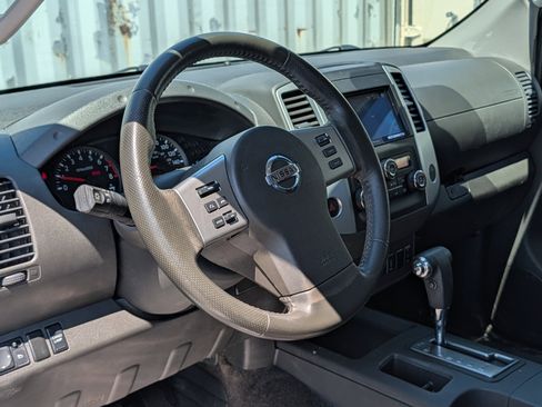 Used 2016 Nissan Frontier SV w/ SV Value Truck Package RWD image 21