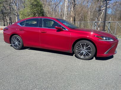 Used 2024 Lexus ES 350 w/ Premium Package