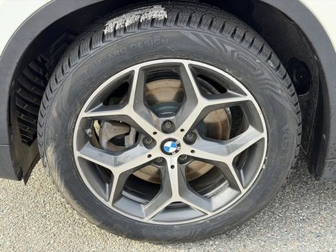 Used 2018 BMW X1 xDrive28i image 12