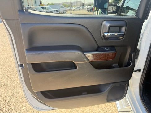 Used 2018 GMC Sierra 2500 SLT w/ Duramax Plus Package AWD/4WD image 23
