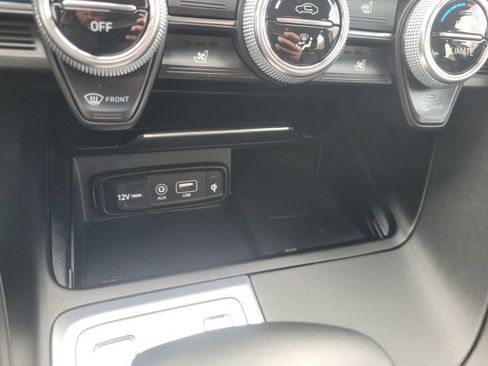 Used 2020 Genesis G70 2.0T w/ Prestige Package image 13