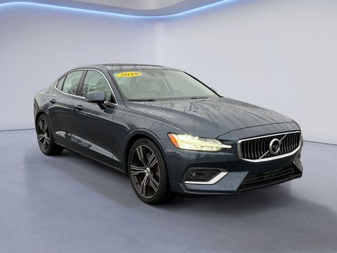 Used 2019 Volvo S60 T6 Inscription image 1