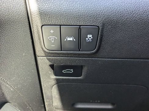 Used 2023 Kia K5 LXS image 25