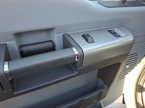 Used 2023 Ford F650 2WD Regular Cab Super Duty image 11