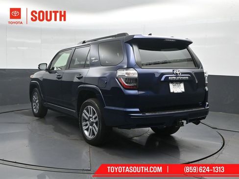 Used 2022 Toyota 4Runner TRD Sport w/ Technology Package image 8