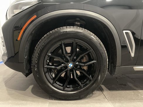 Used 2023 BMW X5 xDrive40i w/ Premium Package image 8