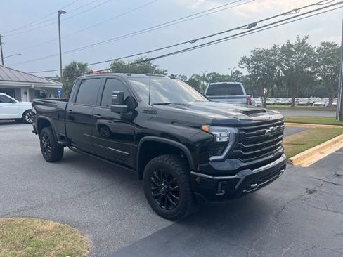 Used 2025 Chevrolet Silverado 2500 High Country w/ Midnight Edition AWD/4WD image 1