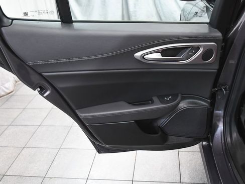 Used 2024 Alfa Romeo Giulia Ti AWD/4WD image 12