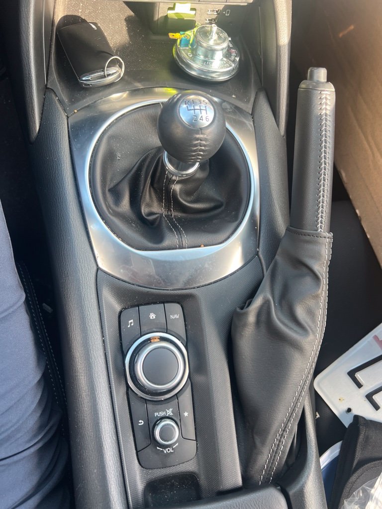 Used 2021 MAZDA MX-5 Miata Grand Touring RWD image 12
