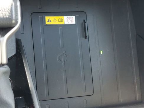 Used 2024 Toyota Tundra Limited image 28