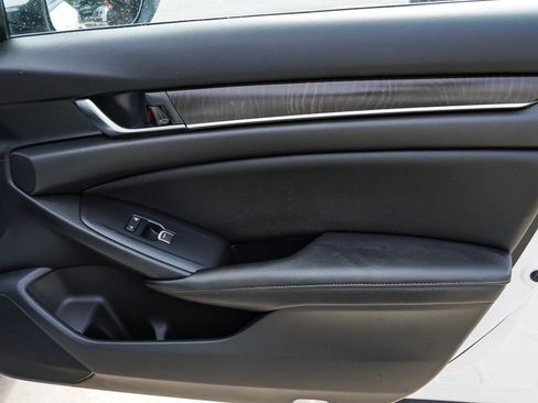 Used 2019 Honda Accord EX-L image 30