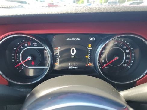Used 2021 Jeep Wrangler Unlimited Rubicon w/ Uconnect 4C Nav & Sound Group AWD/4WD image 6
