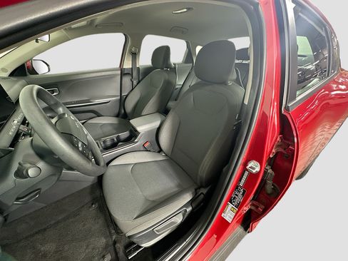 Used 2025 Kia K4 FWD image 13