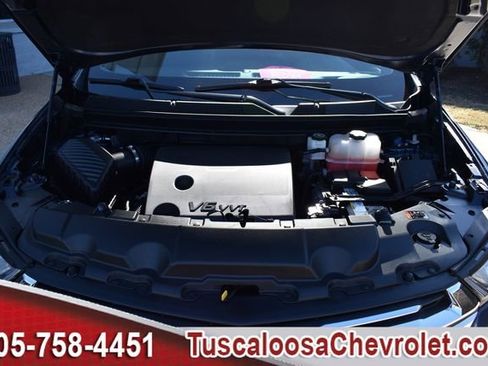 Used 2023 Chevrolet Traverse LT image 43