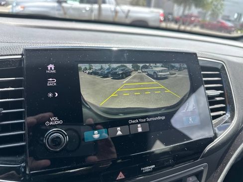 Used 2022 Honda Pilot Sport image 16