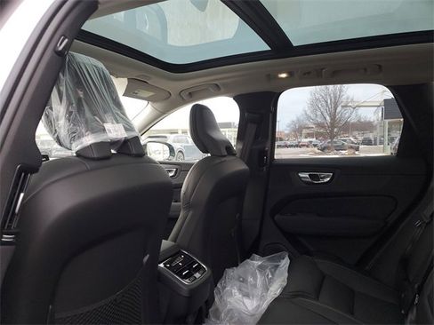 New 2026 Volvo XC60 B5 Ultra w/ Protection Package Premier image 26