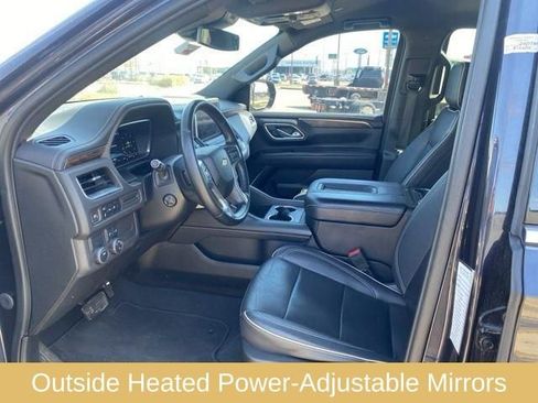 Used 2023 Chevrolet Suburban Premier image 24
