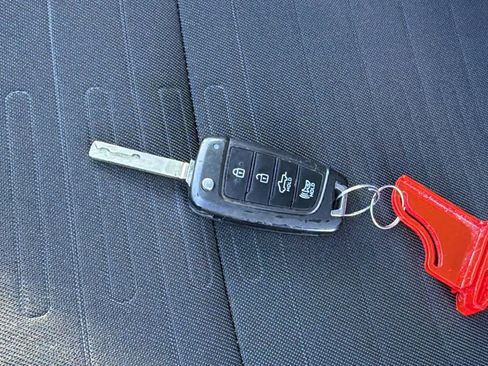 Used 2023 Hyundai Santa Cruz SE image 29