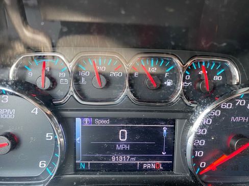 Used 2018 Chevrolet Silverado 1500 LT w/ All Star Edition image 12