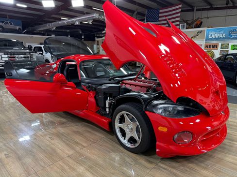 Used 1997 Dodge Viper GTS RWD image 20