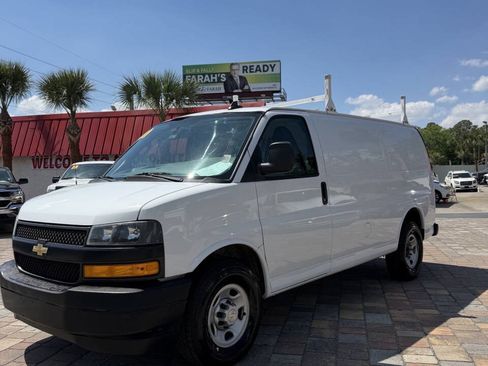 Used 2020 Chevrolet Express 2500 w/ Driver Convenience Package RWD image 19