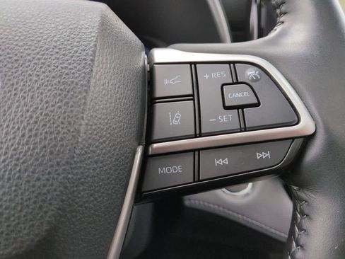 Used 2023 Toyota Highlander Platinum image 27