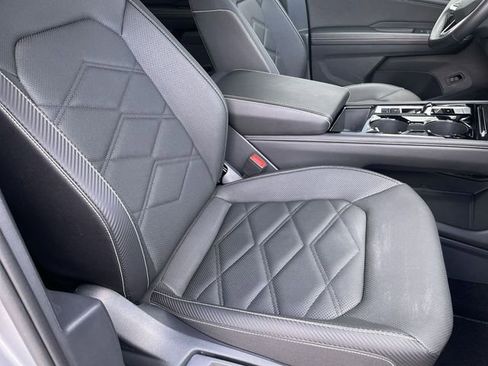 Used 2025 Volkswagen Atlas Cross Sport SE AWD/4WD image 23