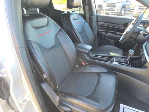 Used 2026 Jeep Compass Trailhawk AWD/4WD image 23