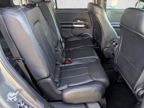 Used 2022 Mercedes-Benz GLB 250 image 18