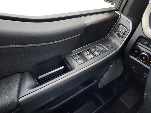 Used 2023 Ford F350 Lariat AWD/4WD image 19