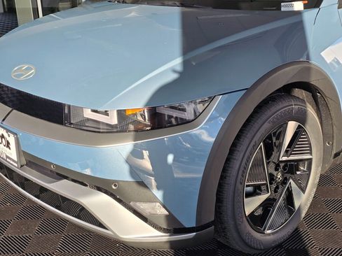 New 2026 Hyundai Ioniq 5 SEL image 10