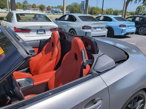 Used 2023 BMW Z4 M40i w/ Premium Package RWD image 8
