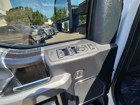 Used 2019 Ford F250 Platinum AWD/4WD image 15