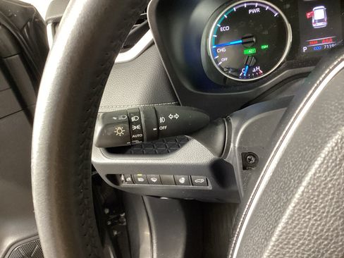 Used 2020 Toyota RAV4 XLE w/ Convenience Package AWD/4WD image 22